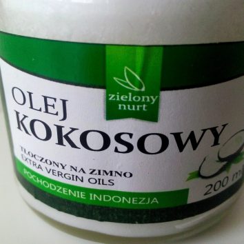 olejek-kokosowy-na-wlosy-7